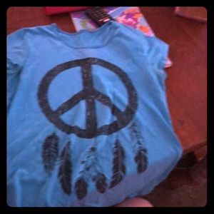 Size 14/16 girls peace sign shirt